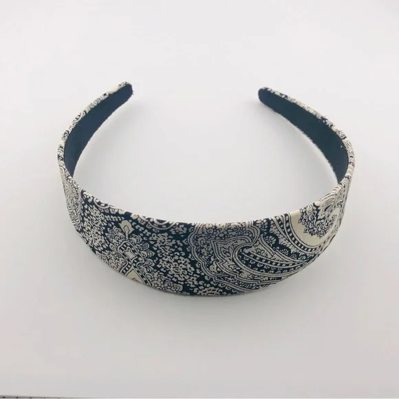 Silk Headband, New, Handmade - Blck and White Pattern - Picture 3 of 8